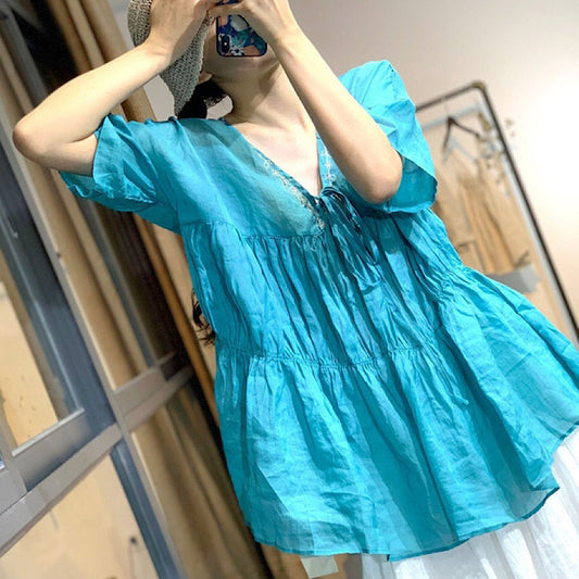 Retro Embroidered V-neck Blouse