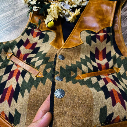 Men¡¯s Navajo Totem Tobacco Waxed Cowhide Vest